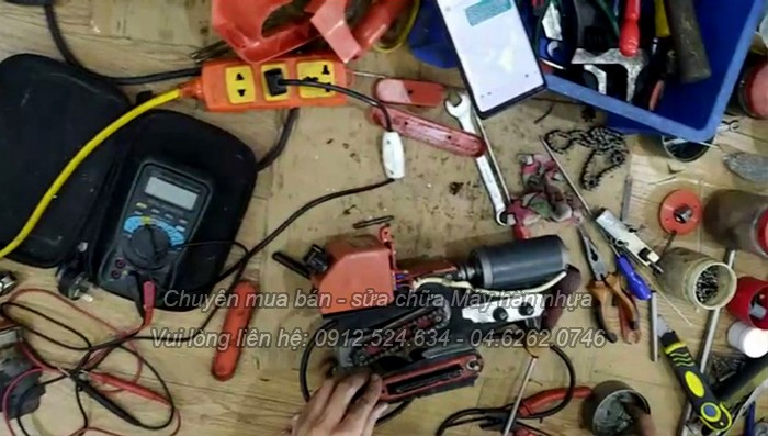 Sửa chữa m&aacute;y h&agrave;n bạt HDPE ao nu&ocirc;i t&ocirc;m 